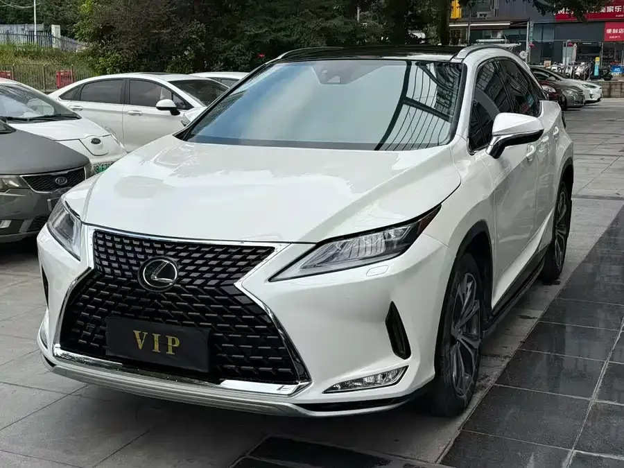 Lexus RX 2020 facelift 300 four-wheel drive elegant version 2025 — фото 1, купить с доставкой в Москву