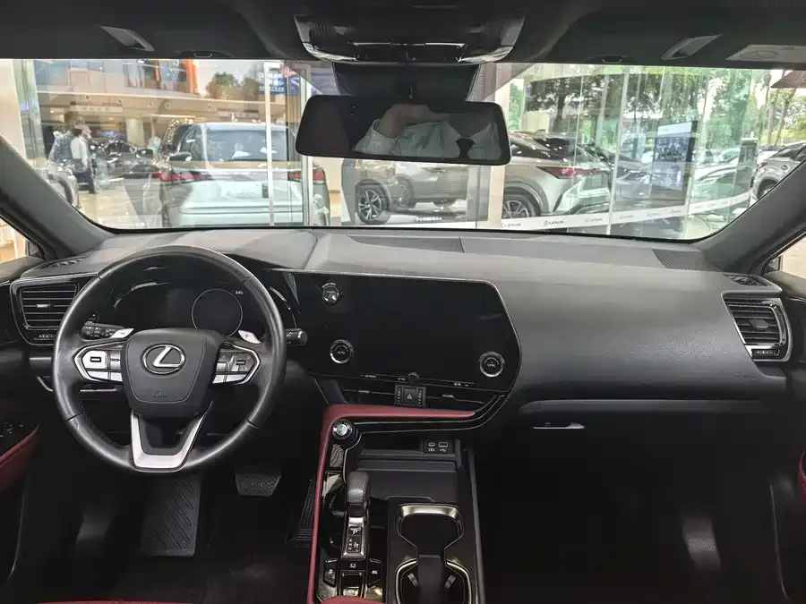 Lexus NX 2023 350h front-wheel drive Chuangyue Edition 2023 — миниатюра 3