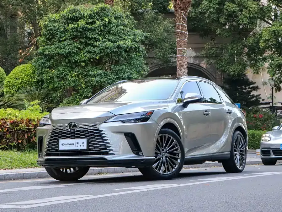 Lexus RX 2023