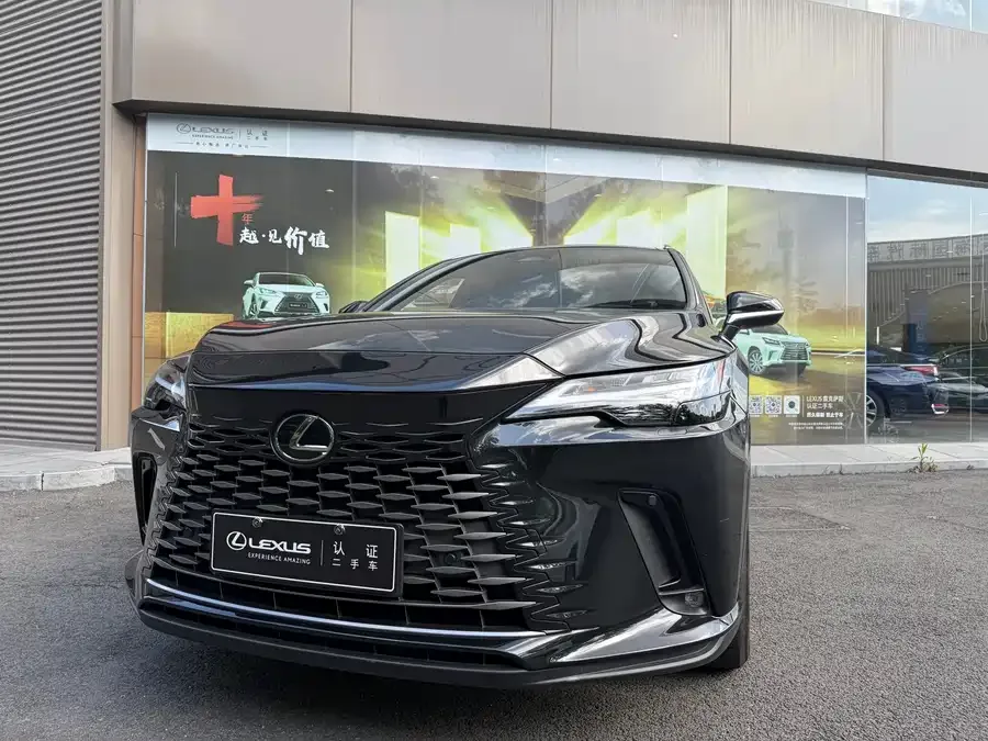Lexus RX 2024