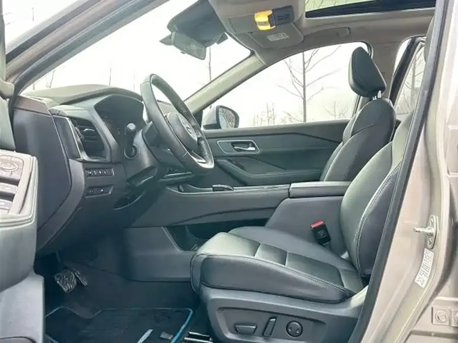 Nissan X-Trail X-Trail 2023 e-POWER Super Hybrid Dual Motor 4WD Ultimate Edition 2023 — миниатюра 3