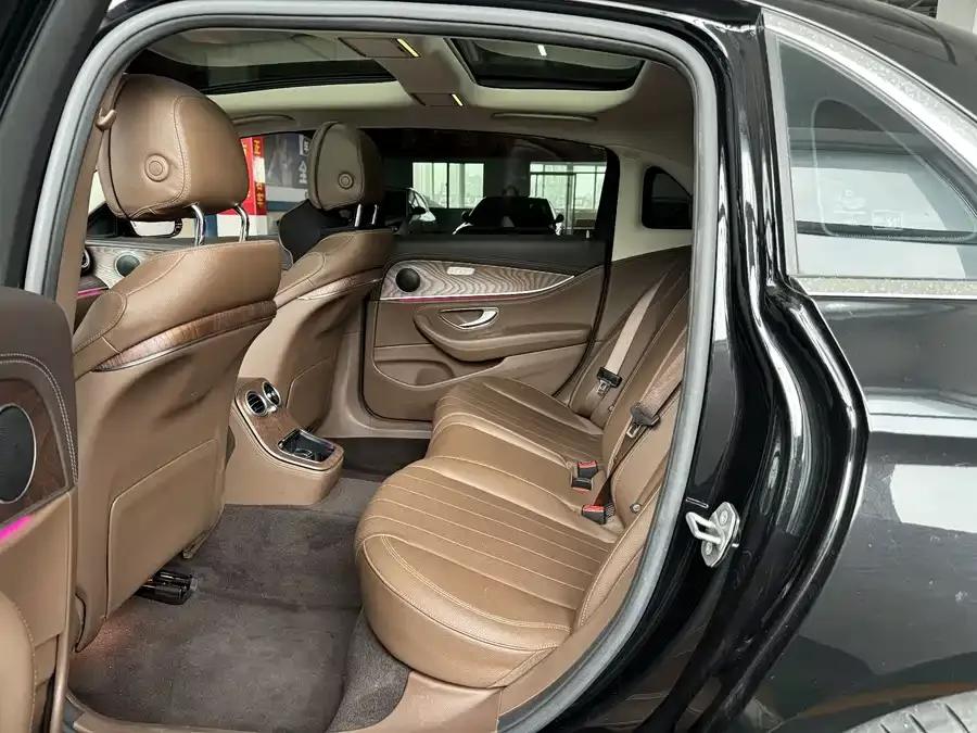Mercedes-Benz E-Class Mercedes-Benz E-Class 2023 E 300 L Fashion Edition 2023 — миниатюра 2