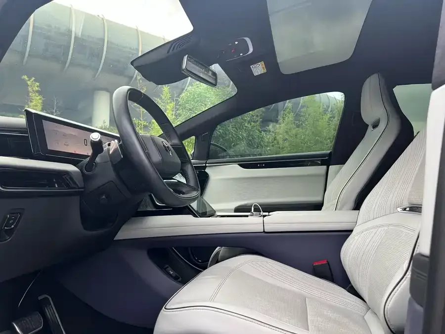 HiPhi X HiPhi X 2021 flagship version 6-seater 2022 — миниатюра 4