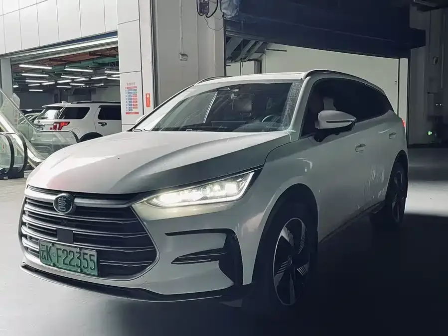 BYD Tang New Energy Tang New Energy 2023 DM-i Champion Edition 112KM Premium Edition 2023 — фото 1, купить с доставкой в Москву