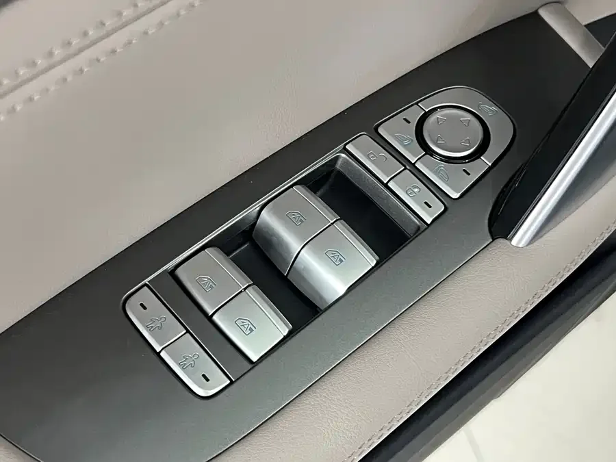 BYD Tang New Energy Tang New Energy 2024 DM-i Honor Edition 112KM Flagship Model 2024 — миниатюра 5