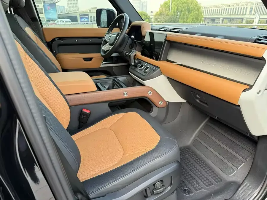 Land Rover guard Land Rover Defender 2024 110 3.0T P400 X-DYNAMIC HSE 2024 — миниатюра 4