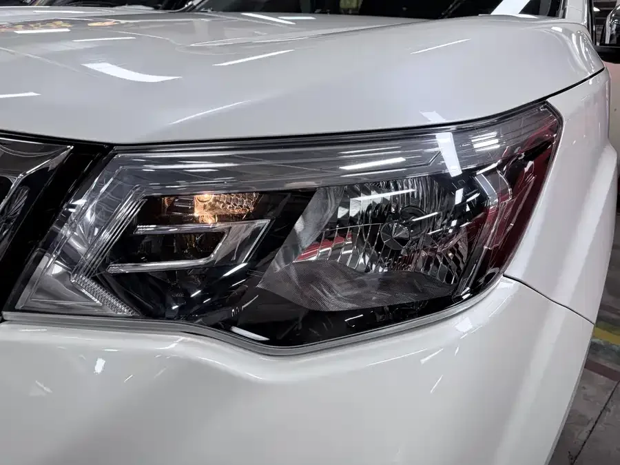 Nissan Terra 2020 Terra 2.5L XL Upper 4WD Automatic 4WD Luxury Edition 2022 — миниатюра 2
