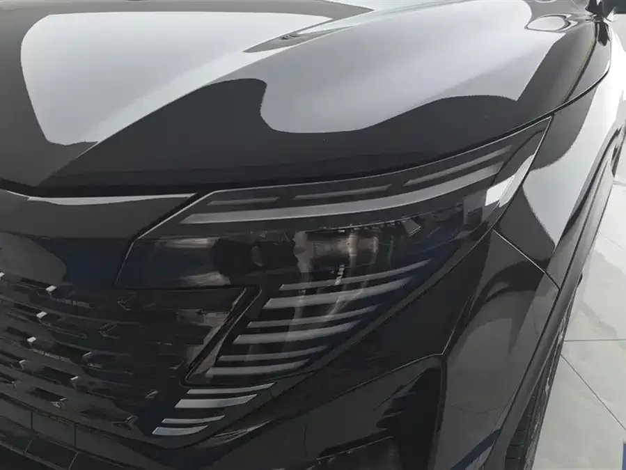 Nissan Qashqai 2025 Qashqai facelift Honor 2.0L CVT XV True Heart Edition 2025 — миниатюра 2
