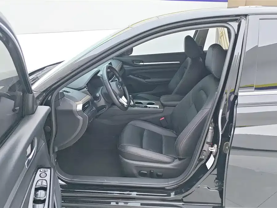 Nissan Altima Teana 2021 2.0L XL Comfort Edition 2022 — миниатюра 3