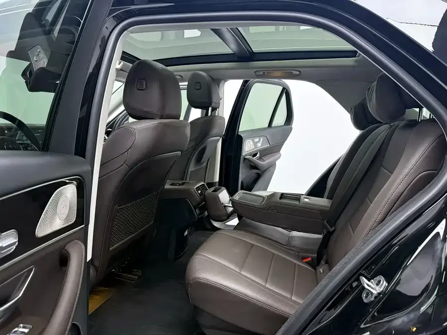 Mercedes-Benz GLE (Imported) Mercedes-Benz GLE (Imported) 2022 Facelift GLE 350 4MATIC Fashion Model 2022 — миниатюра 3