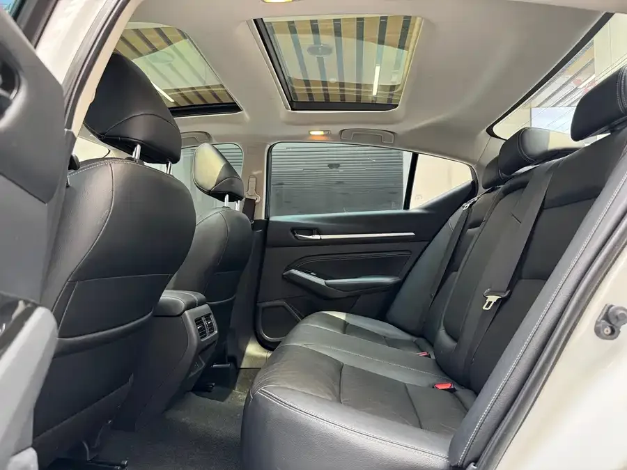 Nissan Altima 2022 Teana 2.0L XL-TLS Enjoy Edition 2023 — миниатюра 4