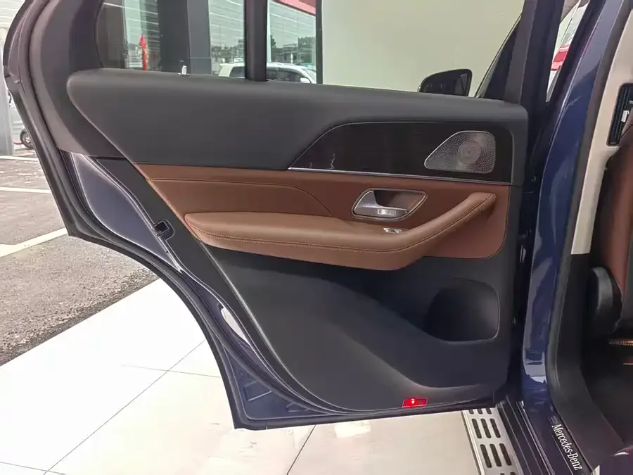 Mercedes-Benz GLE (Imported) Mercedes-Benz GLE (Imported) 2024 GLE 350 4MATIC Fashion Model 2024 — миниатюра 3