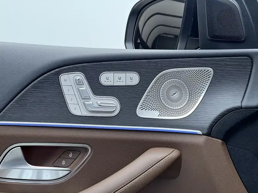 Mercedes-Benz GLE (Imported) Mercedes-Benz GLE (Imported) 2025 GLE 450 4MATIC Luxury 2025 — миниатюра 4