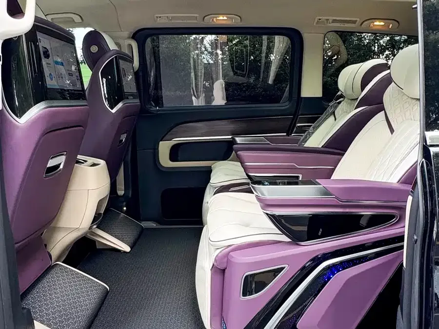 Mercedes-Benz Class V Mercedes-Benz V-Class 2022 V 260 Pilot Edition 2023 — миниатюра 3