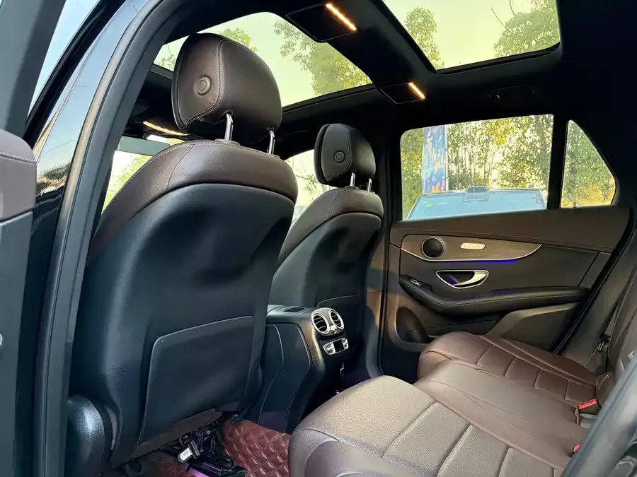 Mercedes-Benz GLC-Class Mercedes-Benz GLC 2022 GLC 260 L 4MATIC Luxury Edition 2022 — миниатюра 3
