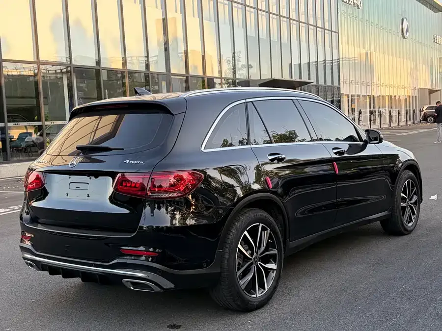 Mercedes-Benz GLC-Class Mercedes-Benz GLC 2022 GLC 260 L 4MATIC Luxury Edition 2022 — миниатюра 5