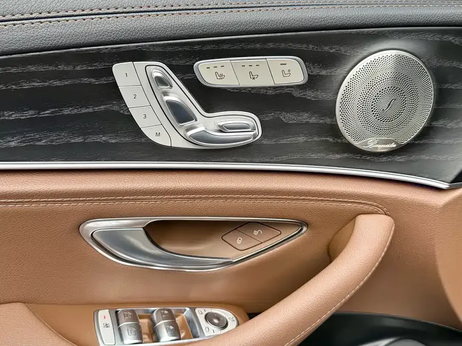 Mercedes-Benz E-Class Mercedes-Benz E-Class 2023 E 300 L Luxury Edition 2024 — миниатюра 2