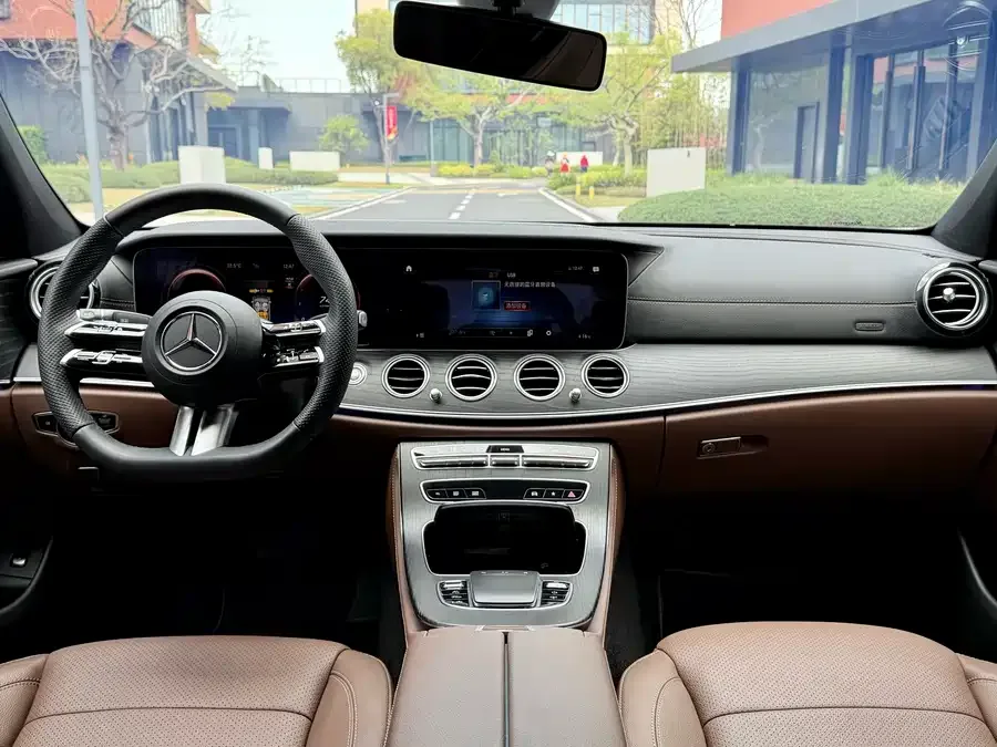 Mercedes-Benz E-Class Mercedes-Benz E-Class 2023 E 300 L Luxury Edition 2024 — миниатюра 5