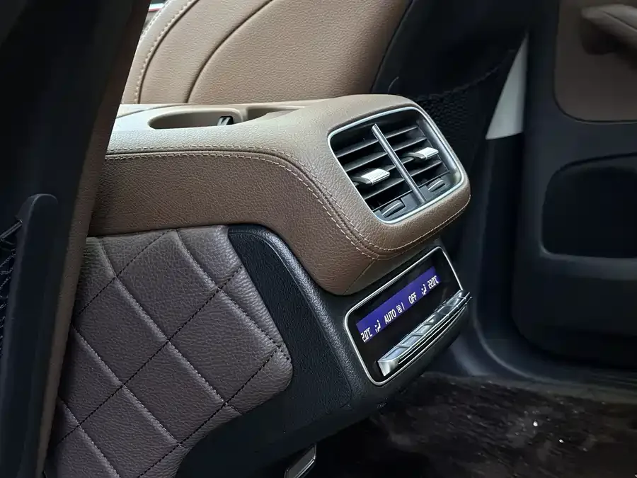 Mercedes-Benz GLE (Imported) Mercedes-Benz GLE (Imported) 2024 Facelift GLE 350 4MATIC Fashion Model 2024 — миниатюра 5