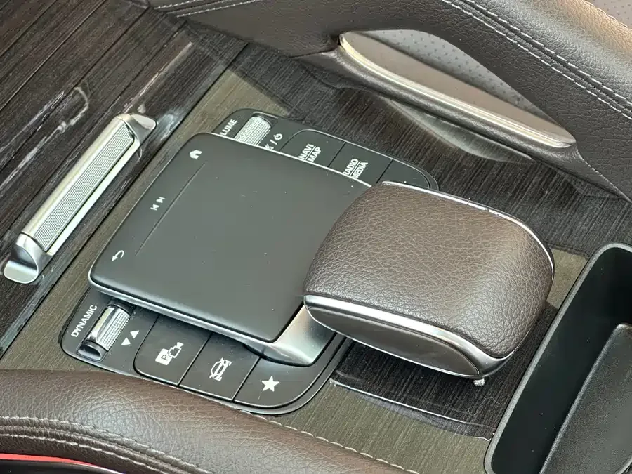 Mercedes-Benz GLE (Imported) Mercedes-Benz GLE (Imported) 2021 GLE 350 4MATIC Fashion Model 2022 — миниатюра 3