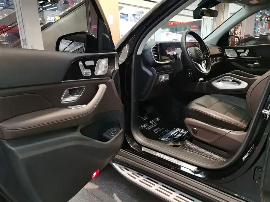 Mercedes-Benz GLE (Imported) Mercedes-Benz GLE (Imported) 2023 GLE 350 4MATIC Fashion Model 2024 — миниатюра 2