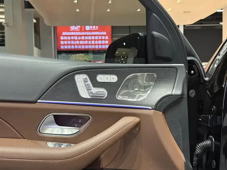 Mercedes-Benz GLE (Imported) Mercedes-Benz GLE (Imported) 2024 GLE 450 4MATIC Luxury 2025 — миниатюра 3
