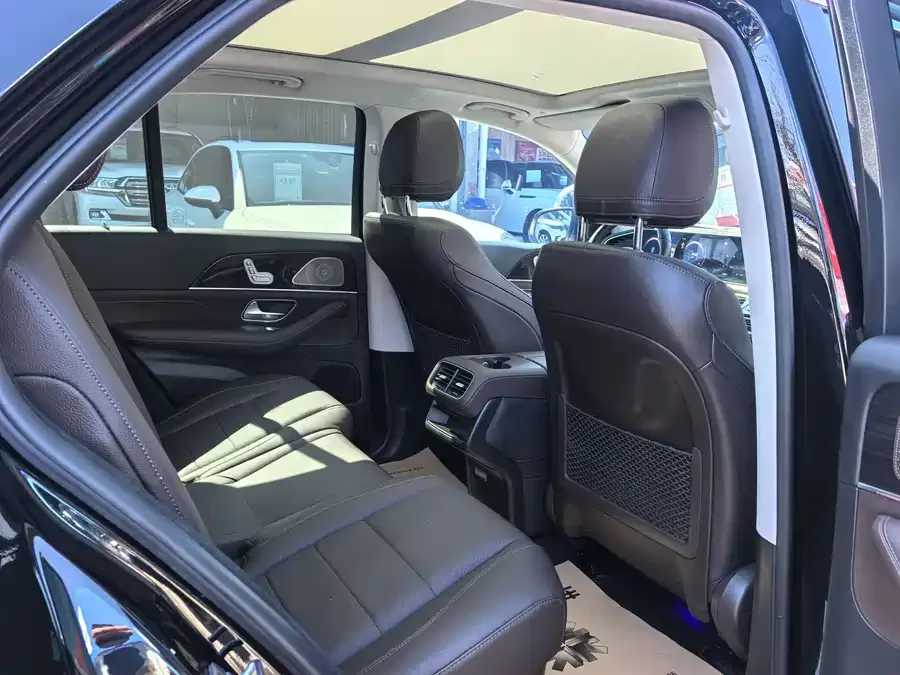 Mercedes-Benz GLE (Imported) Mercedes-Benz GLE (Imported) 2023 GLE 350 4MATIC Fashion Model 2023 — миниатюра 3