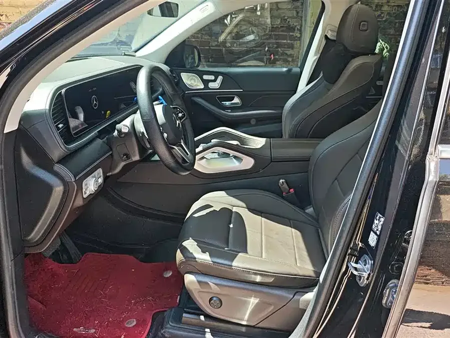 Mercedes-Benz GLE (Imported) Mercedes-Benz GLE (Imported) 2023 GLE 450 4MATIC Luxury 2023 — миниатюра 3