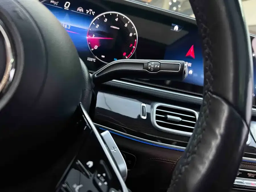 Mercedes-Benz GLE (Imported) Mercedes-Benz GLE (Imported) 2024 GLE 350 4MATIC Fashion Model 2023 — миниатюра 5