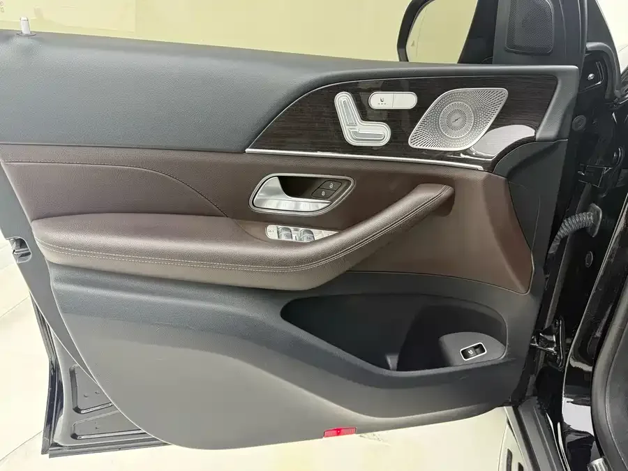 Mercedes-Benz GLE (Imported) Mercedes-Benz GLE (Imported) 2022 GLE 350 4MATIC Fashion Model 2022 — миниатюра 3