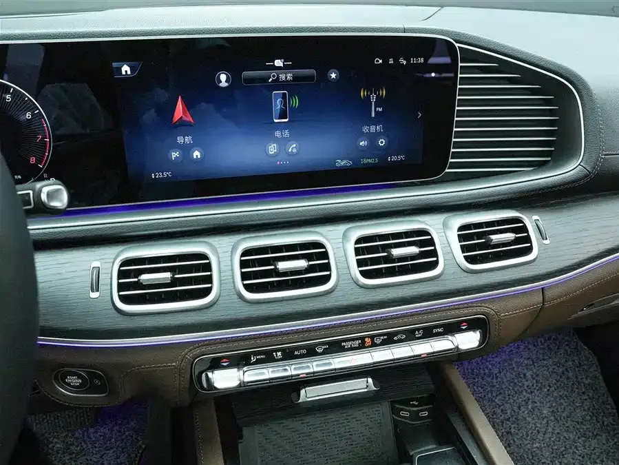 Mercedes-Benz GLE (Imported) Mercedes-Benz GLE (Imported) 2024 GLE 450 4MATIC Luxury 2024 — миниатюра 3