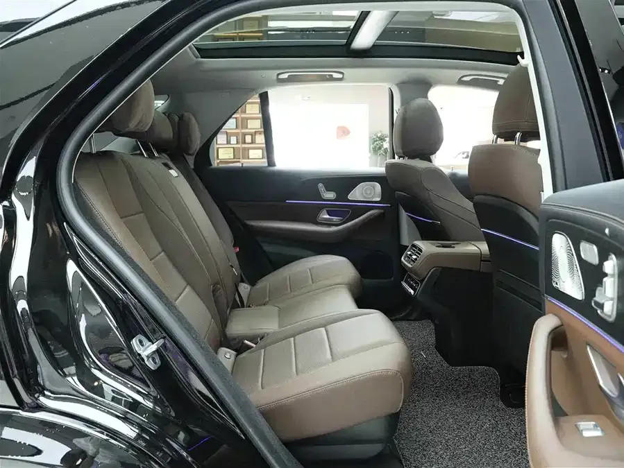Mercedes-Benz GLE (Imported) Mercedes-Benz GLE (Imported) 2024 GLE 450 4MATIC Luxury 2024 — миниатюра 4