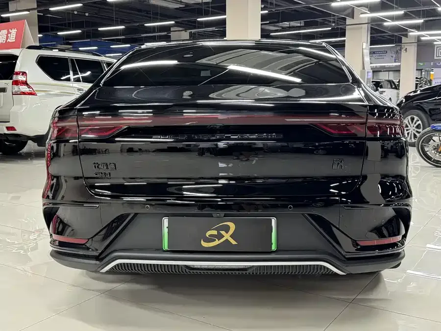 BYD Second-hand Han 2024 DM-i Honor Edition 121KM Elite 2024 — миниатюра 2