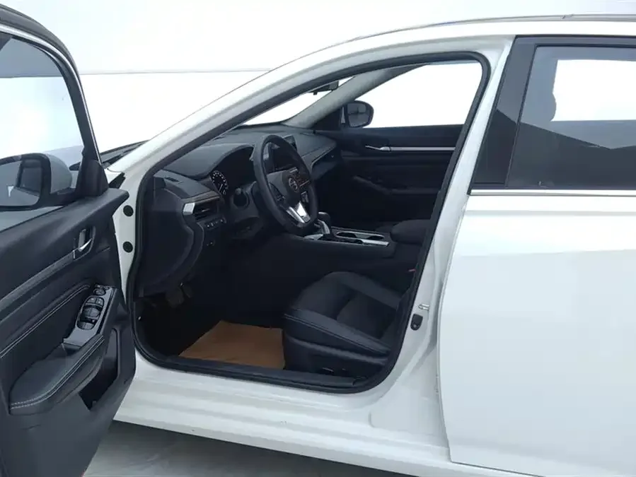 Nissan Altima Teana 2021 2.0L XL Comfort Edition 2022 — миниатюра 3