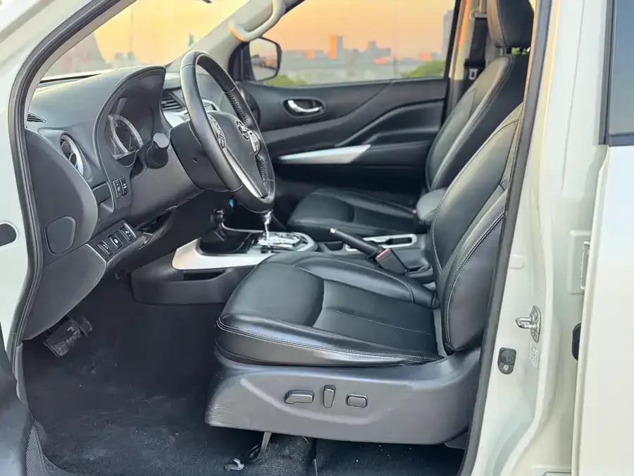 Nissan Terra 2020 Tuda 2.5L XV 4WD Automatic 4WD Flagship Edition 2022 — миниатюра 4