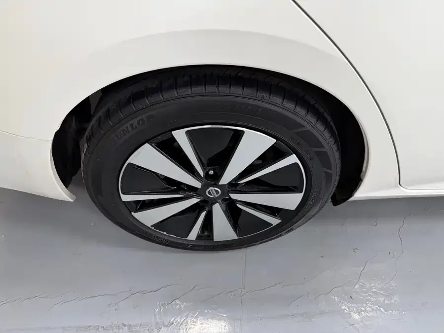 Nissan Altima Teana 2021 2.0L XL Comfort Edition 2023 — миниатюра 5