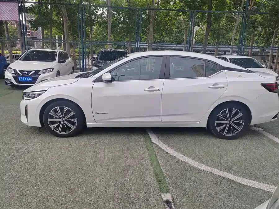 Nissan Sylphy Sylphy 2023 Super Hybrid Electric Drive Ultra Luxury Ultra 2023 — миниатюра 2