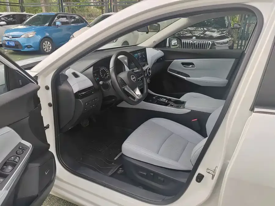 Nissan Sylphy Sylphy 2023 Super Hybrid Electric Drive Ultra Luxury Ultra 2023 — миниатюра 3
