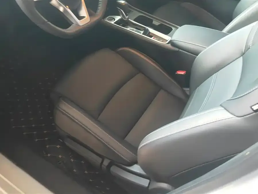 Nissan Sylphy Sylphy 2023 1.6L CVT Intelligent Driving Edition 2024 — миниатюра 3
