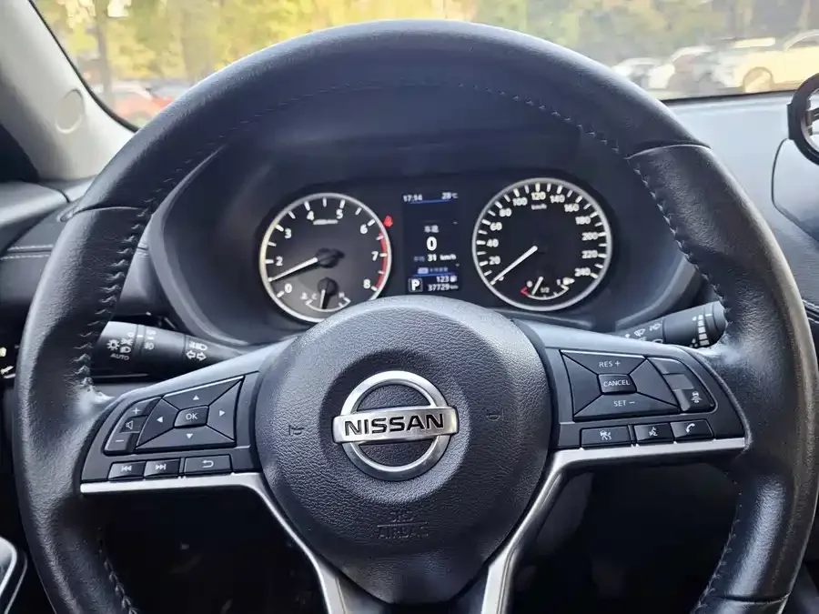 Nissan Sylphy Sylphy 2022 1.6L XL CVT Smart Edition 2023 — миниатюра 5