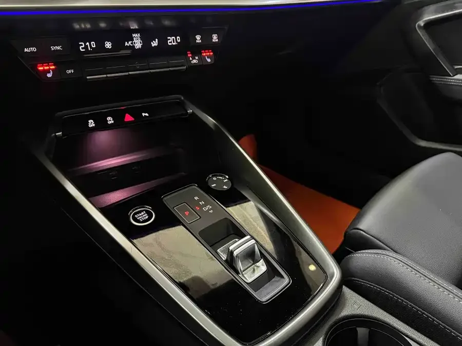 Audi A3 2022 A3L Limousine 35 TFSI Fashion Sports 2022 — миниатюра 4