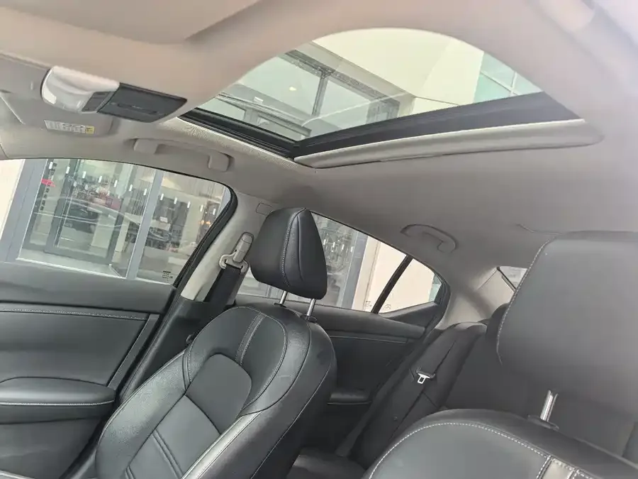 Nissan Sylphy Sylphy 2022 1.6L XL CVT Enjoy Edition 2023 — миниатюра 3