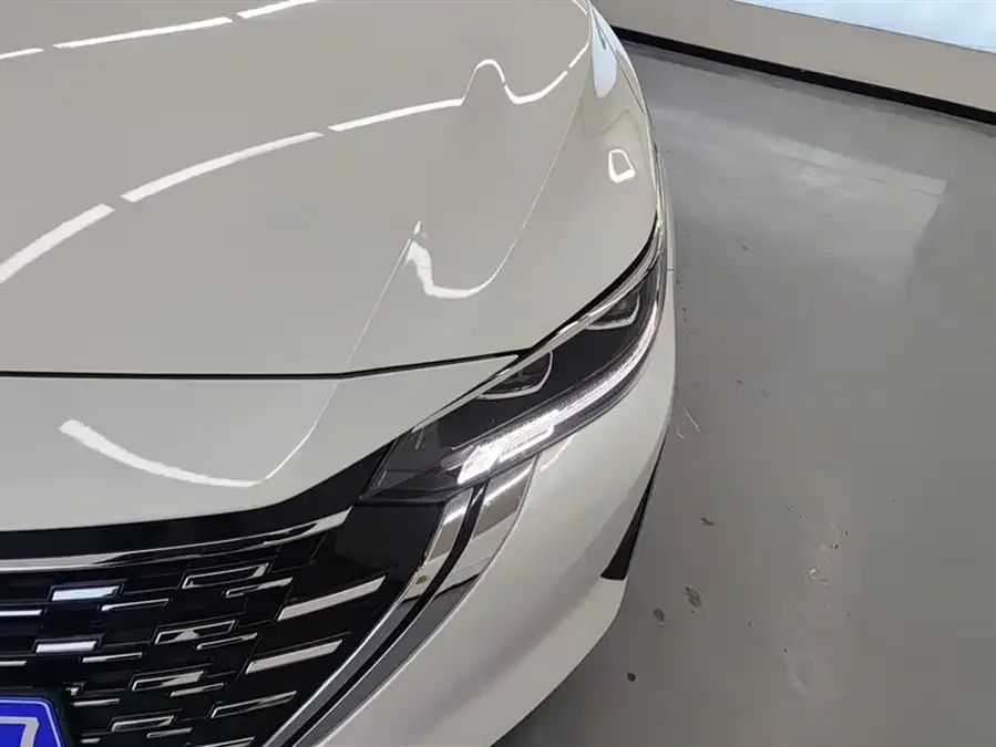 Nissan Sylphy Sylphy 2023 Super Hybrid Electric Drive Super Intelligent Connection Plus 2024 — миниатюра 5