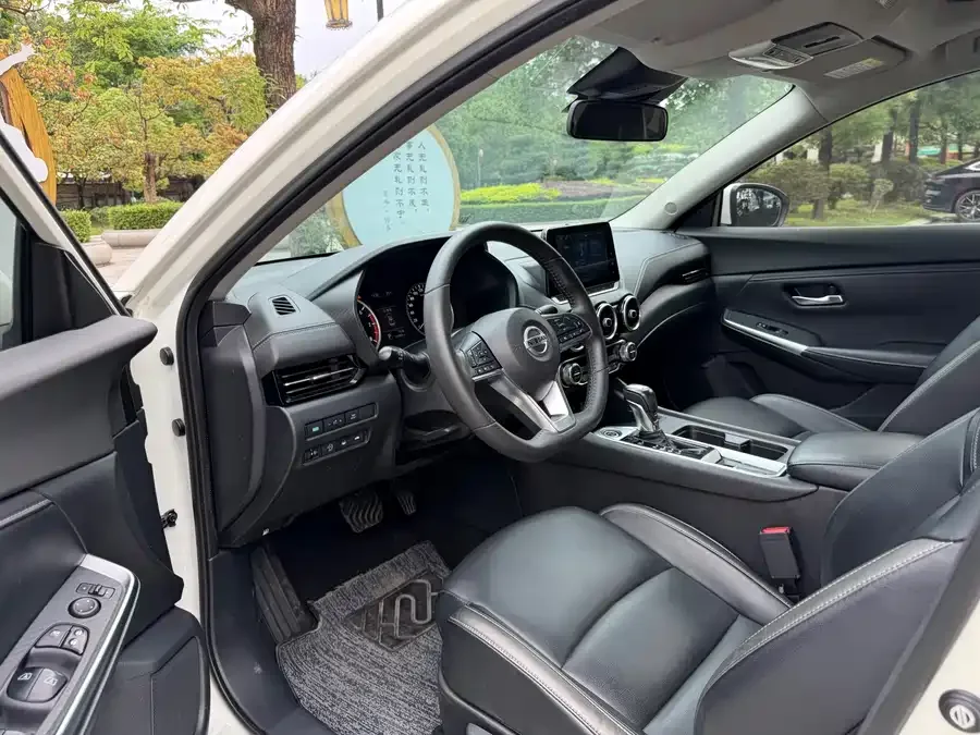 Nissan Sylphy Sylphy 2022 1.6L XL CVT Smart Edition 2022 — миниатюра 3