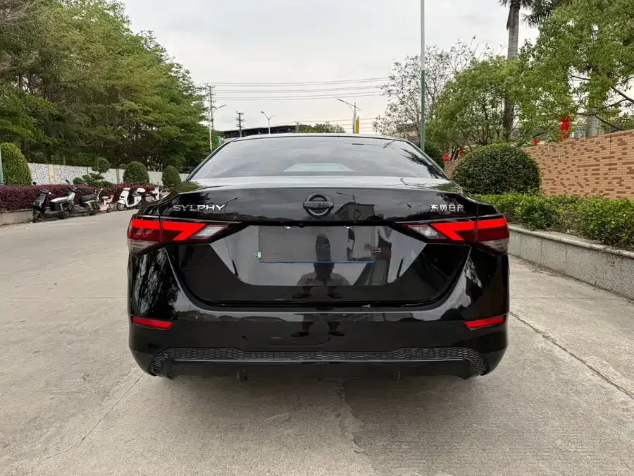Nissan Sylphy Sylphy 2022 1.6L XL CVT Enjoy Edition 2022 — миниатюра 2