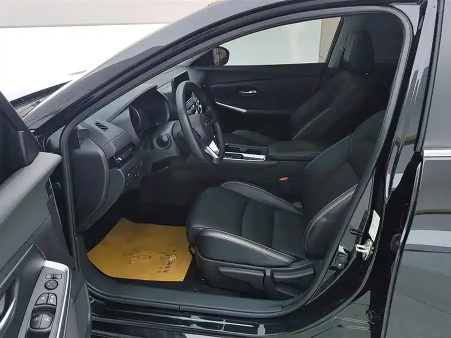 Nissan Sylphy Sylphy 2022 1.6L XL CVT Enjoy Edition 2023 — миниатюра 3