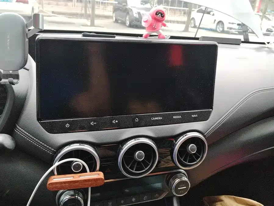 Nissan Sylphy Sylphy 2023 Super Hybrid Electric Drive Super Intelligent Connection Plus 2024 — миниатюра 4