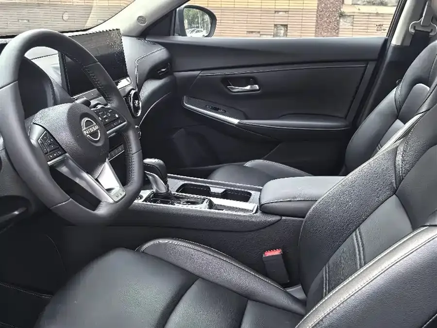 Nissan Sylphy Sylphy 2023 1.6L CVT Enjoy Edition 2023 — миниатюра 5