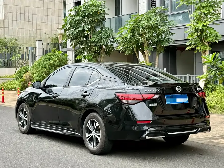 Nissan Sylphy 2021 Sylphy 1.6L XL CVT Enjoy Edition 2022 — миниатюра 3