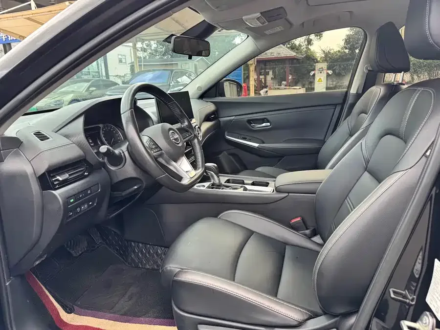 Nissan Sylphy Sylphy 2023 1.6L CVT Enjoy Edition 2024 — миниатюра 4